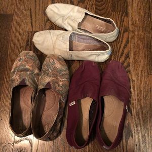 Three pairs Toms shoes